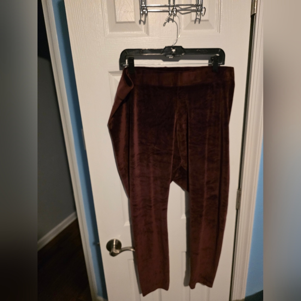 Old Navy Maroon Velvet Leggings